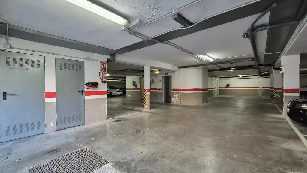 Aparcament en venda a Barrio POMALUENGO, imagen 4