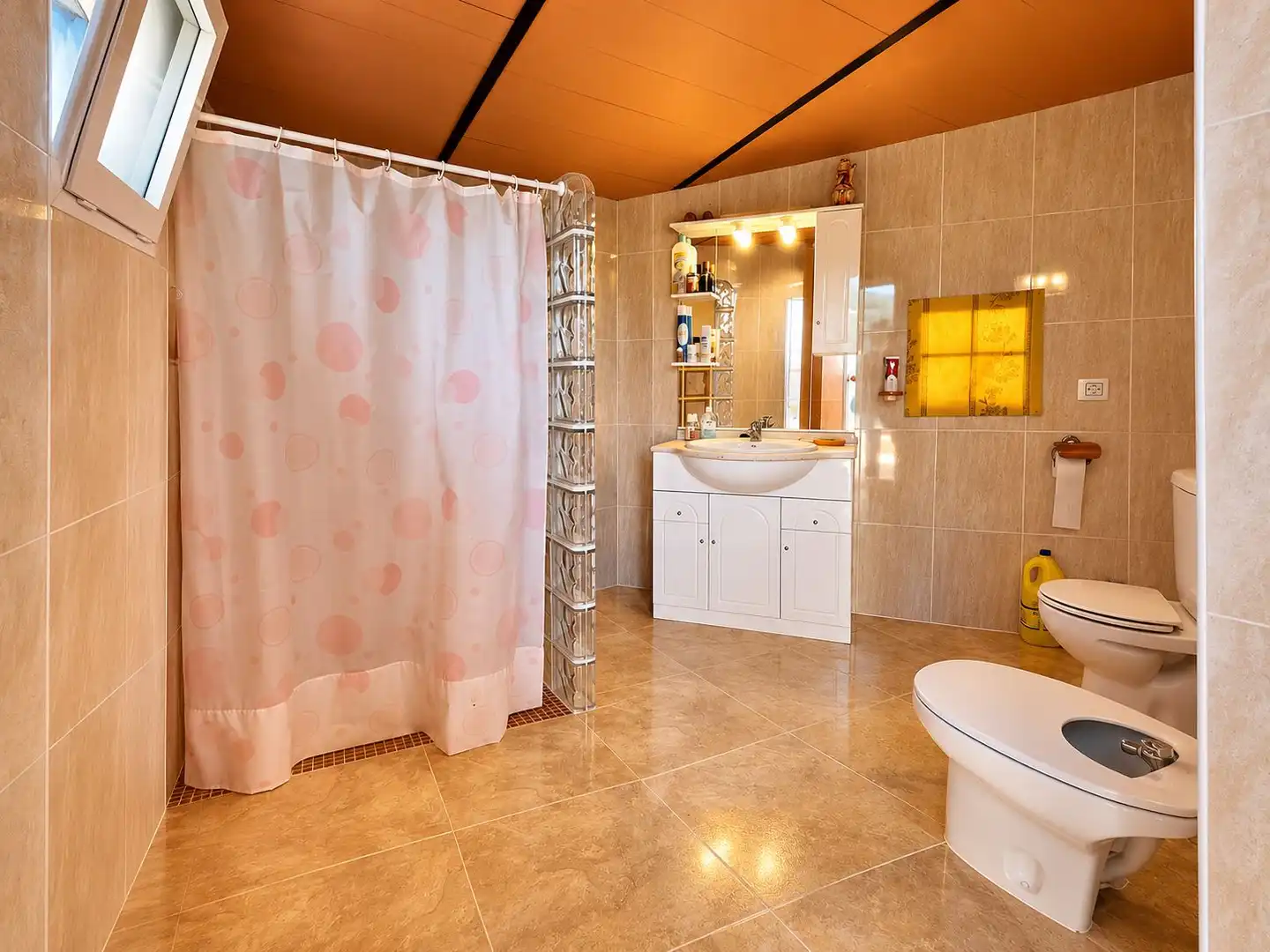 Bathroom of Houses for sale in Fortuna  with Air Conditioner, Terrace and Swimming Pool