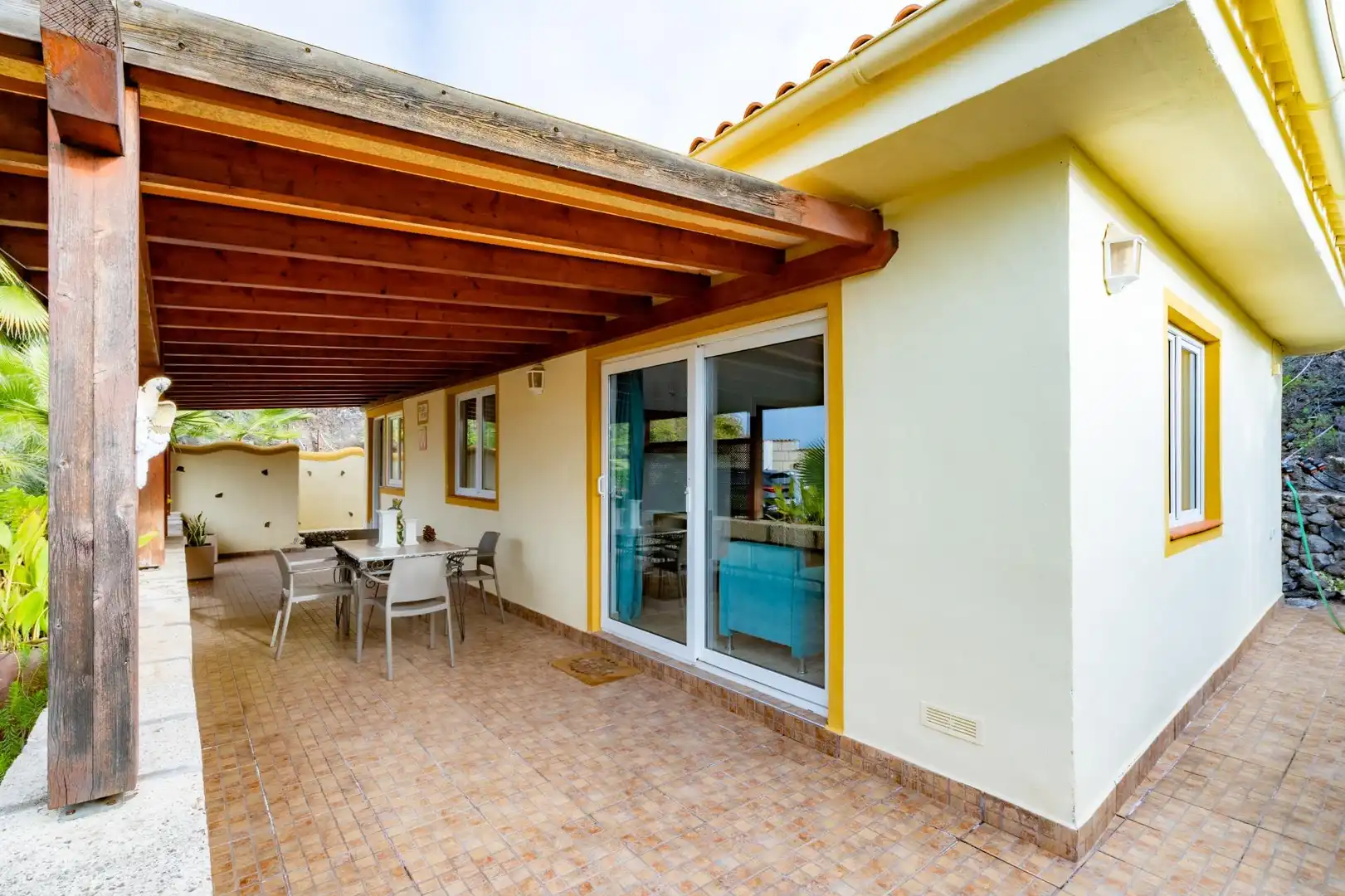 Terrassa de Casa o xalet en venda en Guía de Isora amb Calefacció, Jardí privat i Moblat