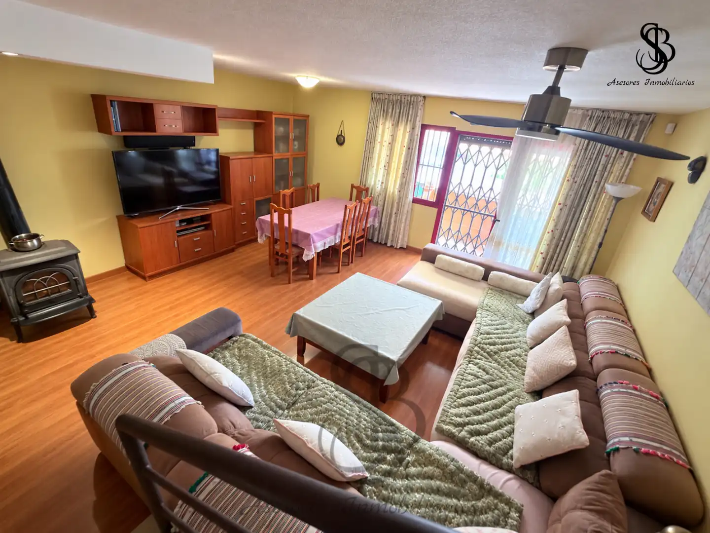 Casa pareada con piscina en venta en Carrer la Maigmona, imagen 5