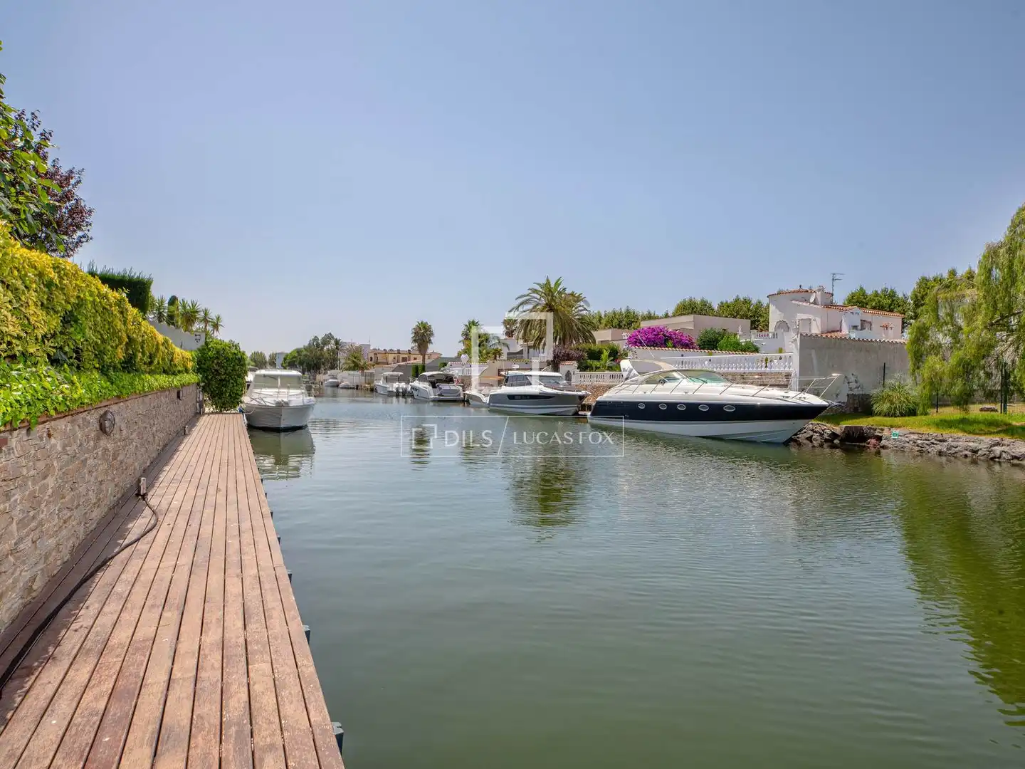 Vista exterior de Casa o chalet en venta en Empuriabrava con Aire acondicionado, Calefacción y Jardín privado
