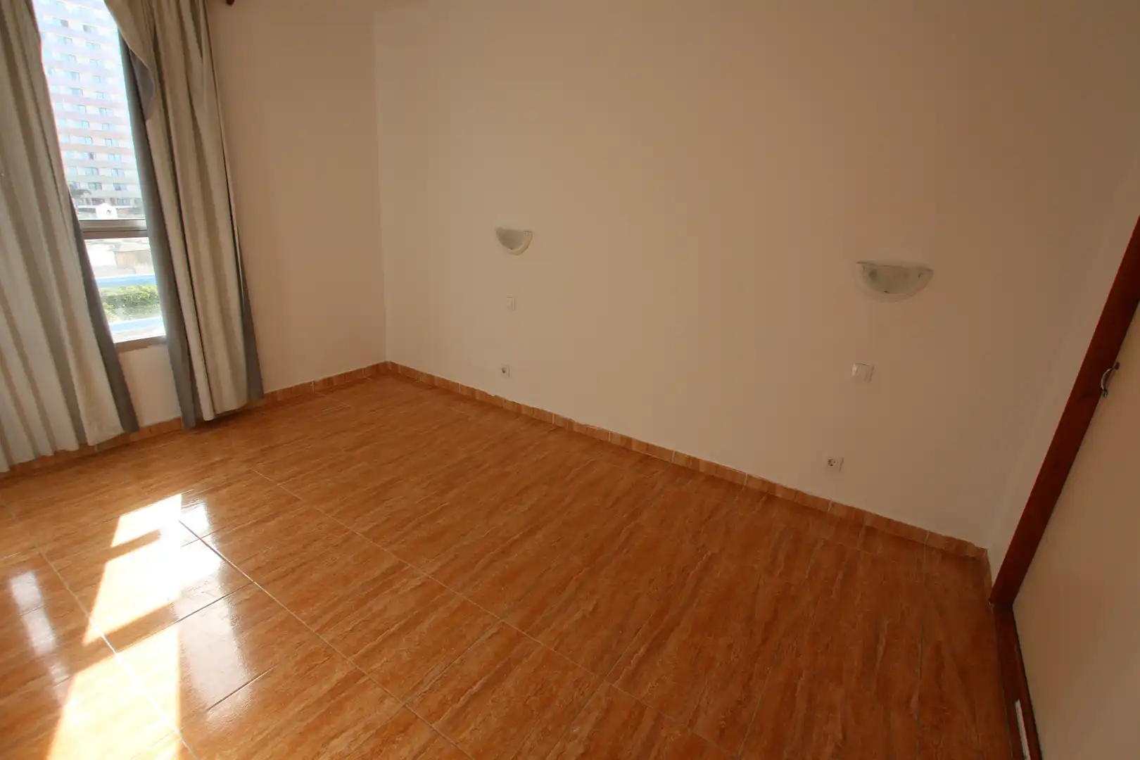 Dormitori de Apartament en venda en Adeje amb Terrassa i Balcó