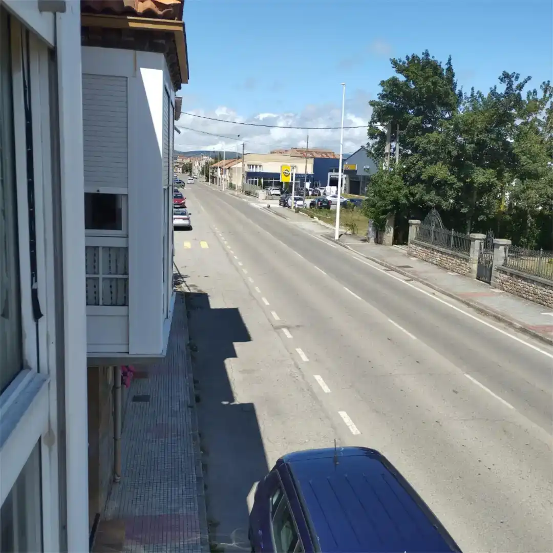 Vista exterior de Casa adosada en venda en Campoo de Enmedio