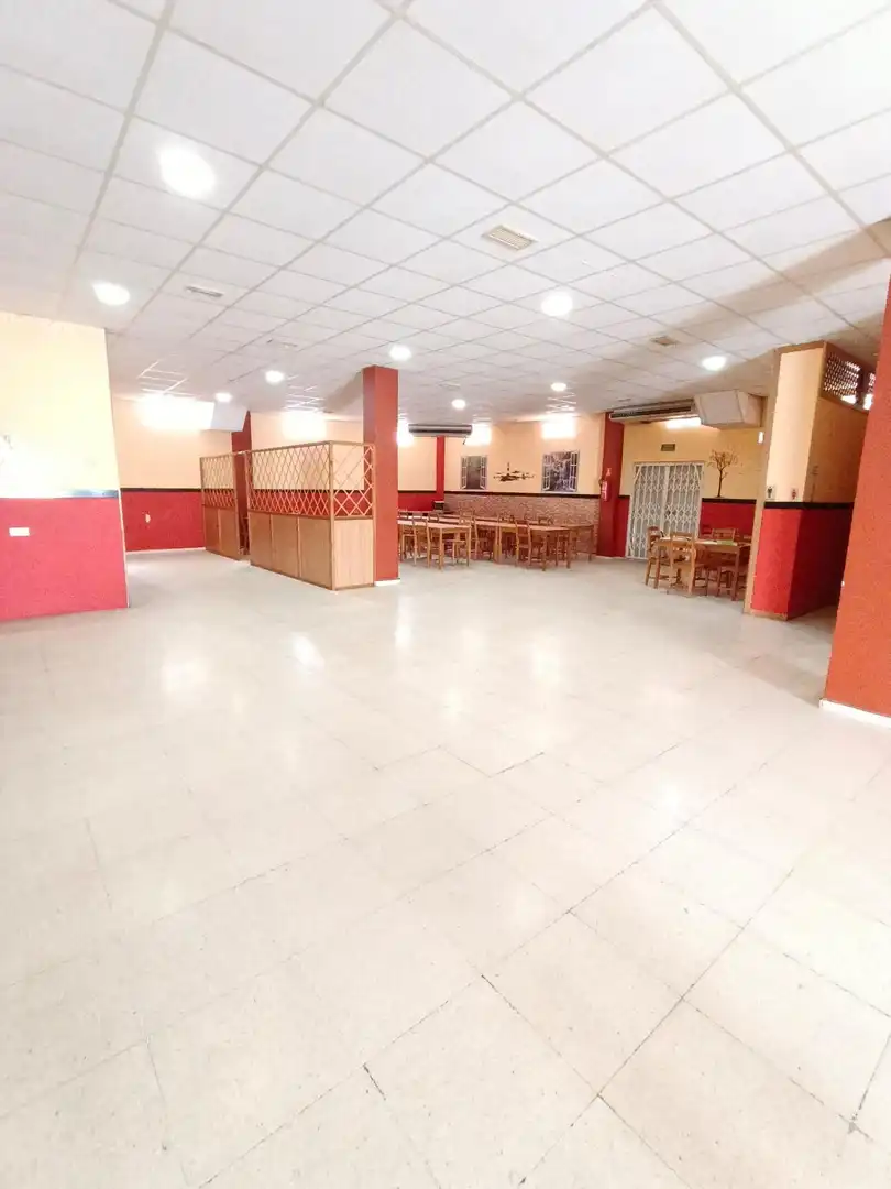 Local en venta en Torrevieja con Aire acondicionado, Terraza y Amueblado