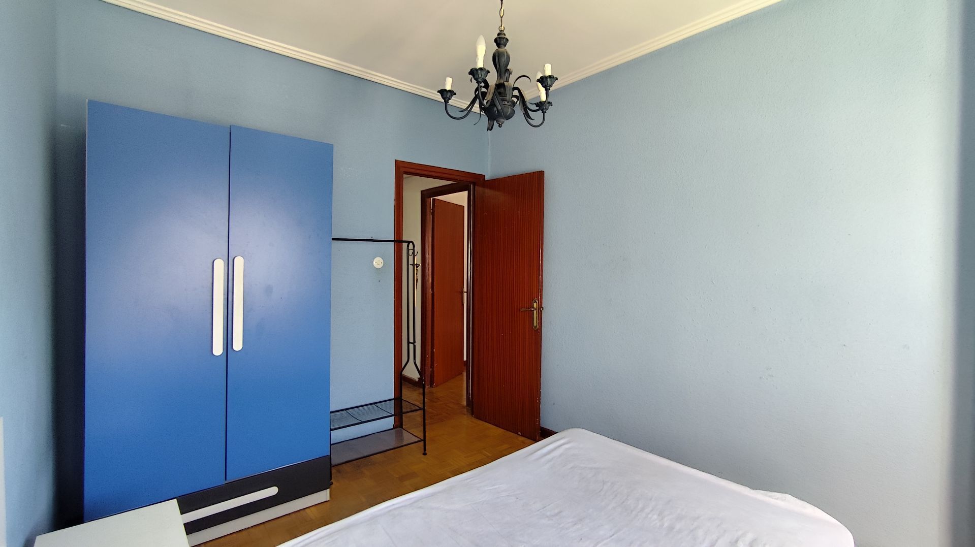 Habitación de Piso en venta en Vitoria - Gasteiz con Calefacción, Trastero y Amueblado