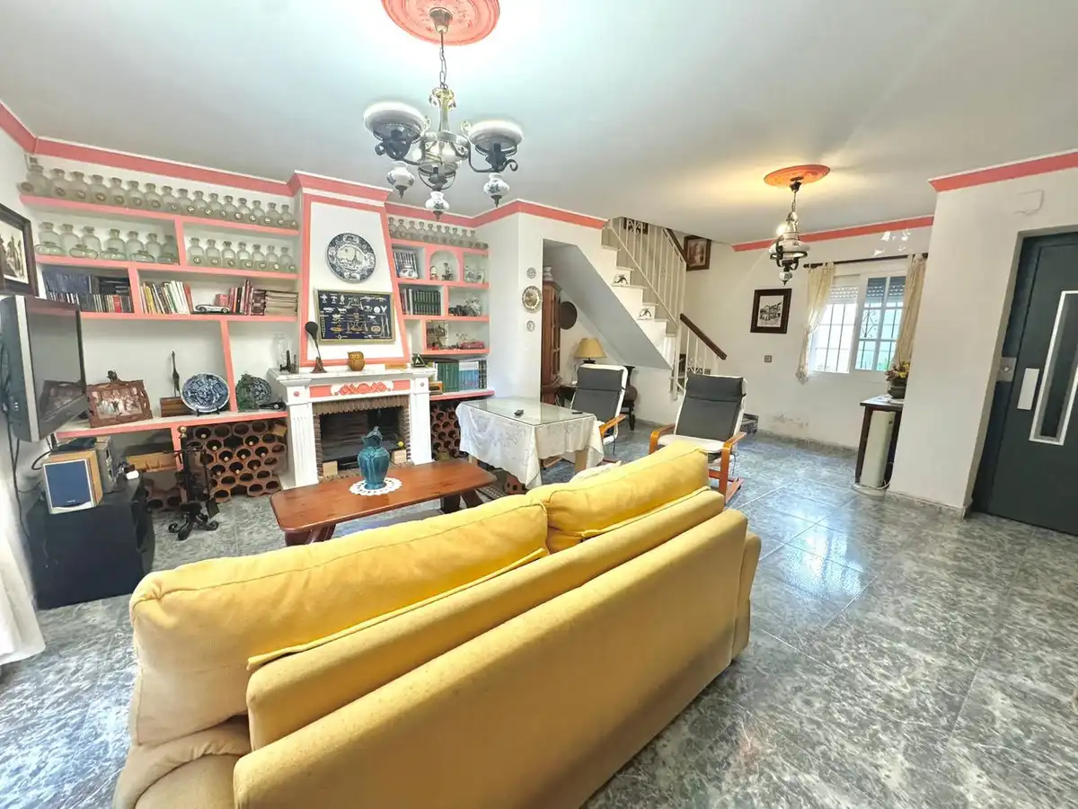 Living room of Houses for sale in Torremolinos  with Air Conditioner, Private garden and Furnished