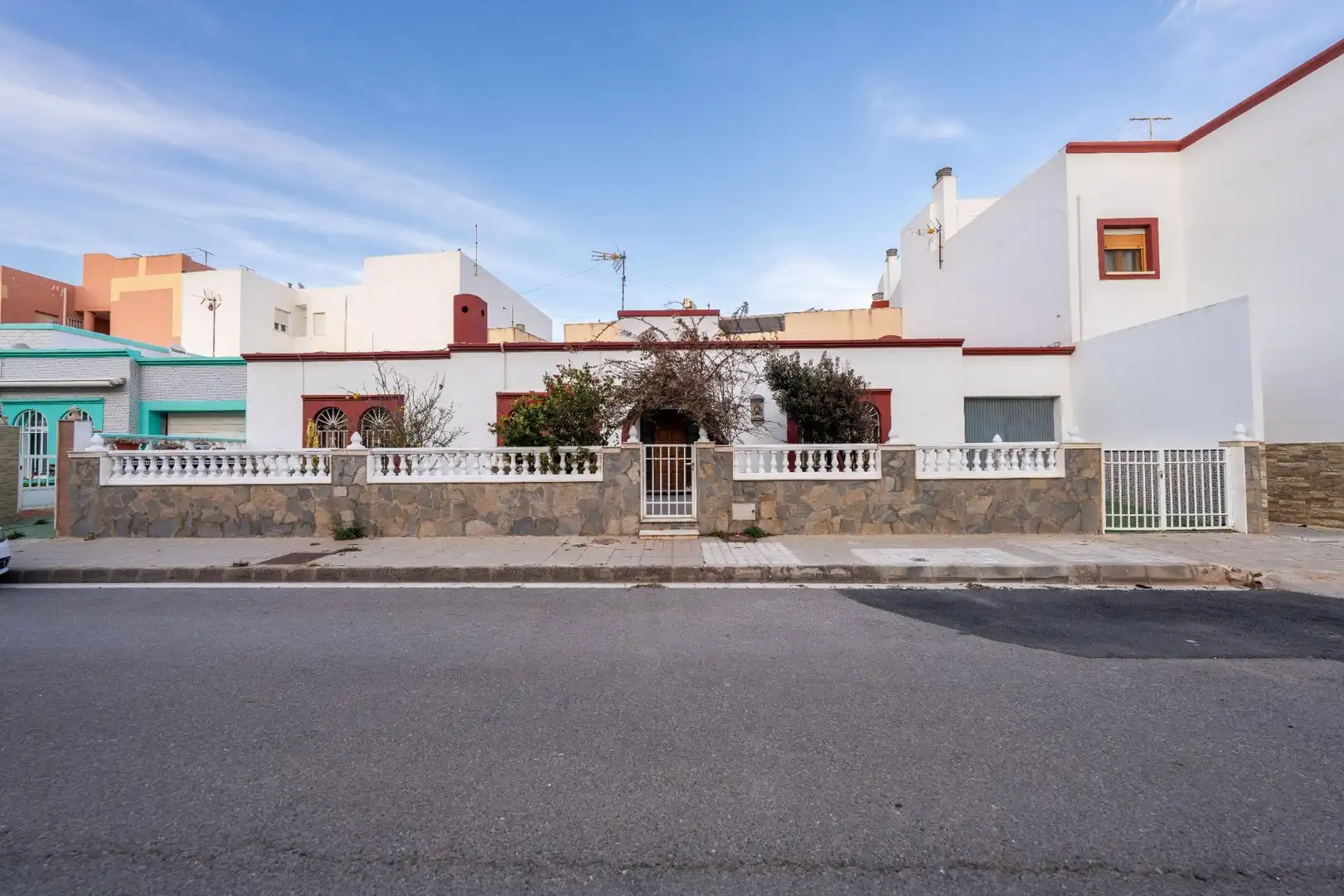 Vista exterior de Casa o chalet en venta en Cabo de Gata con Jardín privado, Terraza y Trastero