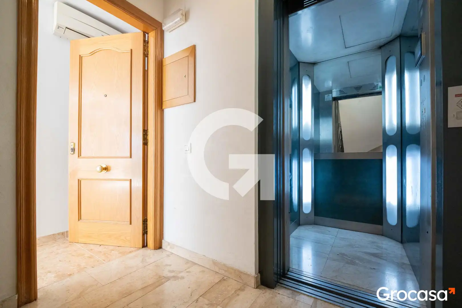 Flat for sale in Mataró  with Air Conditioner, Oven and TV