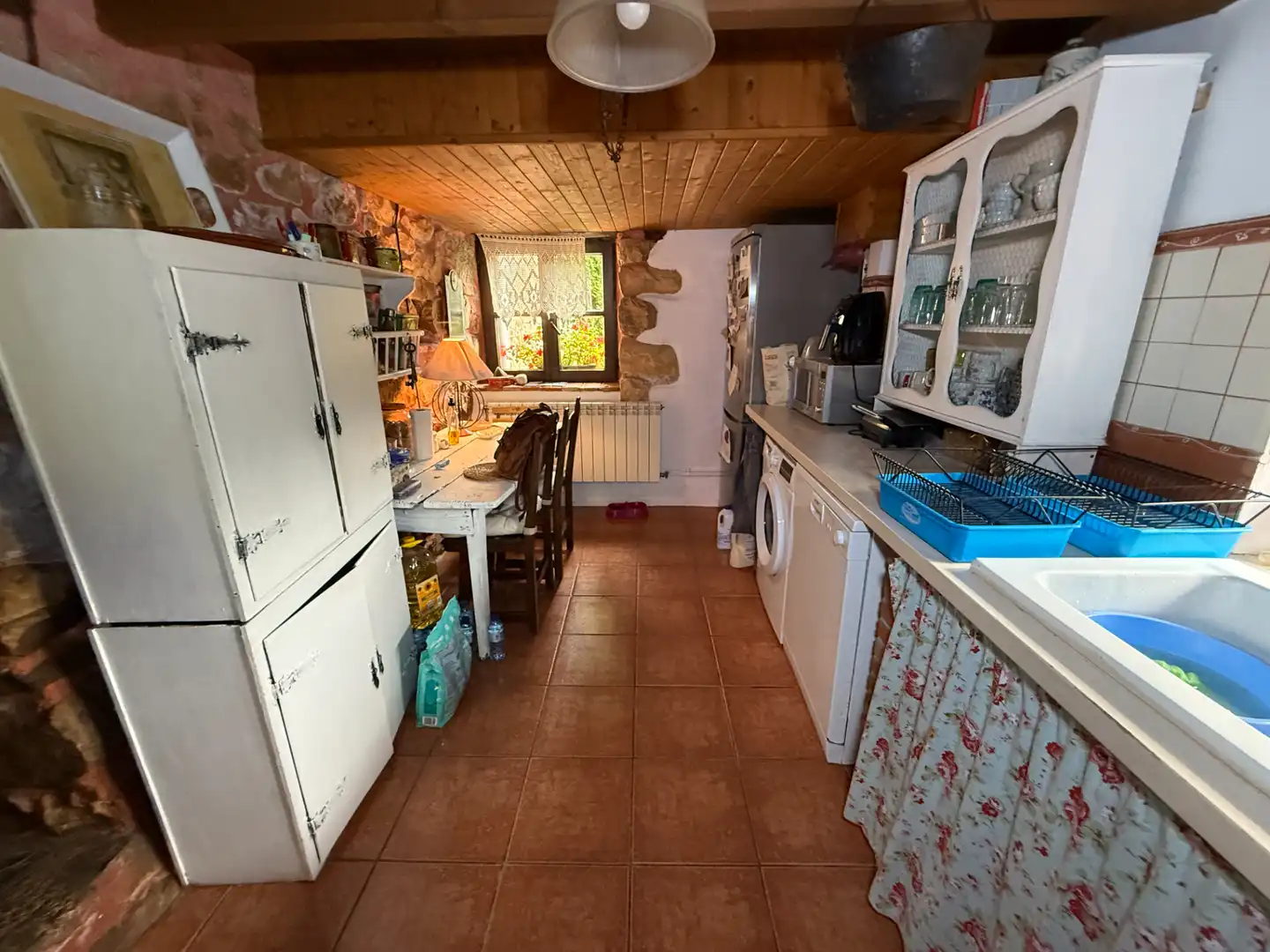 Cuina de Casa o xalet en venda en Ribadesella amb Calefacció, Jardí privat i Parquet