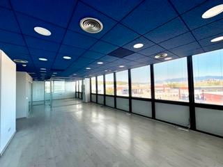 Office to rent in Granollers  with Air Conditioner