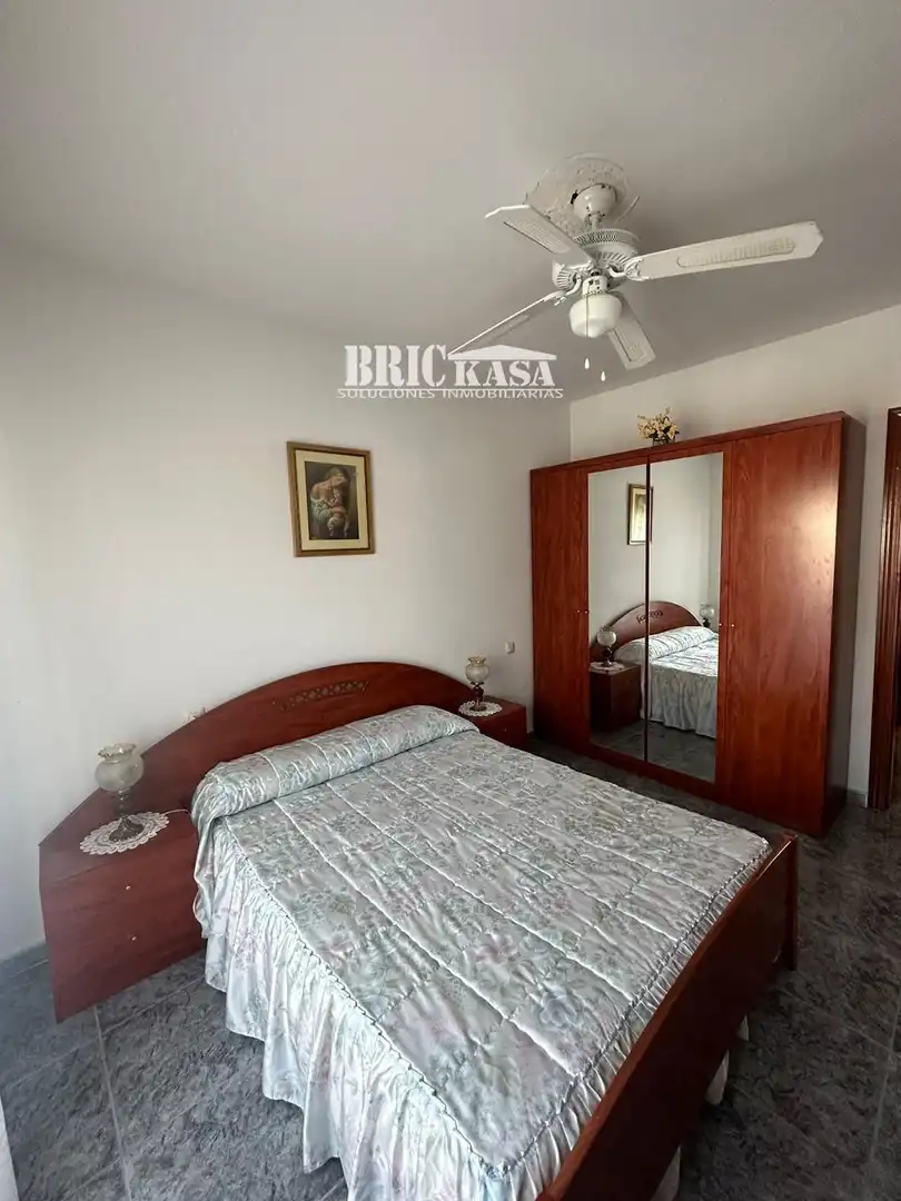 Schlafzimmer von Einfamilien-Reihenhaus zum Verkauf in Torreorgaz mit Klimaanlage, Heizung und Abstellraum