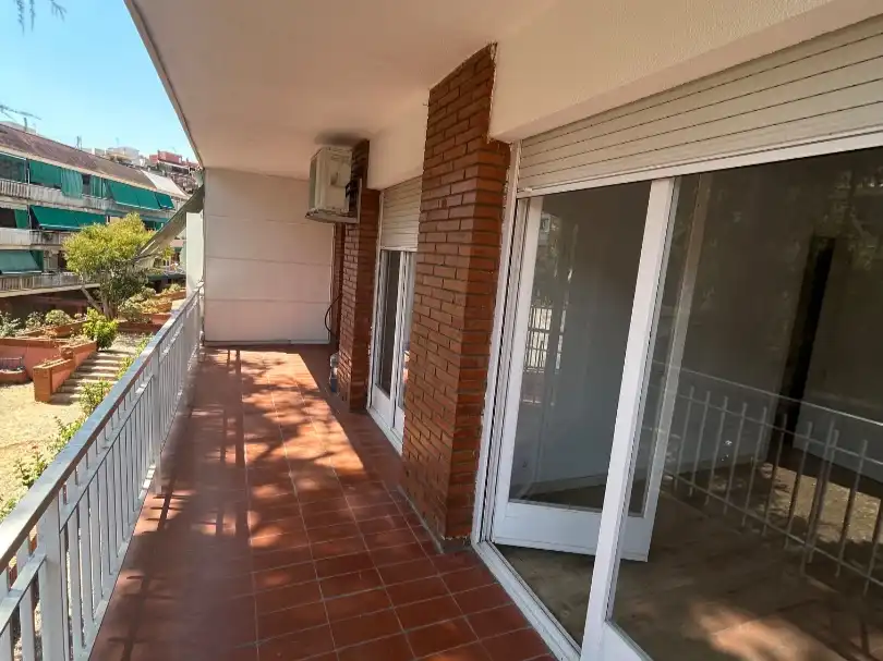 Piso en venta en Carrer d'Antonio Machado 22, imagen 4