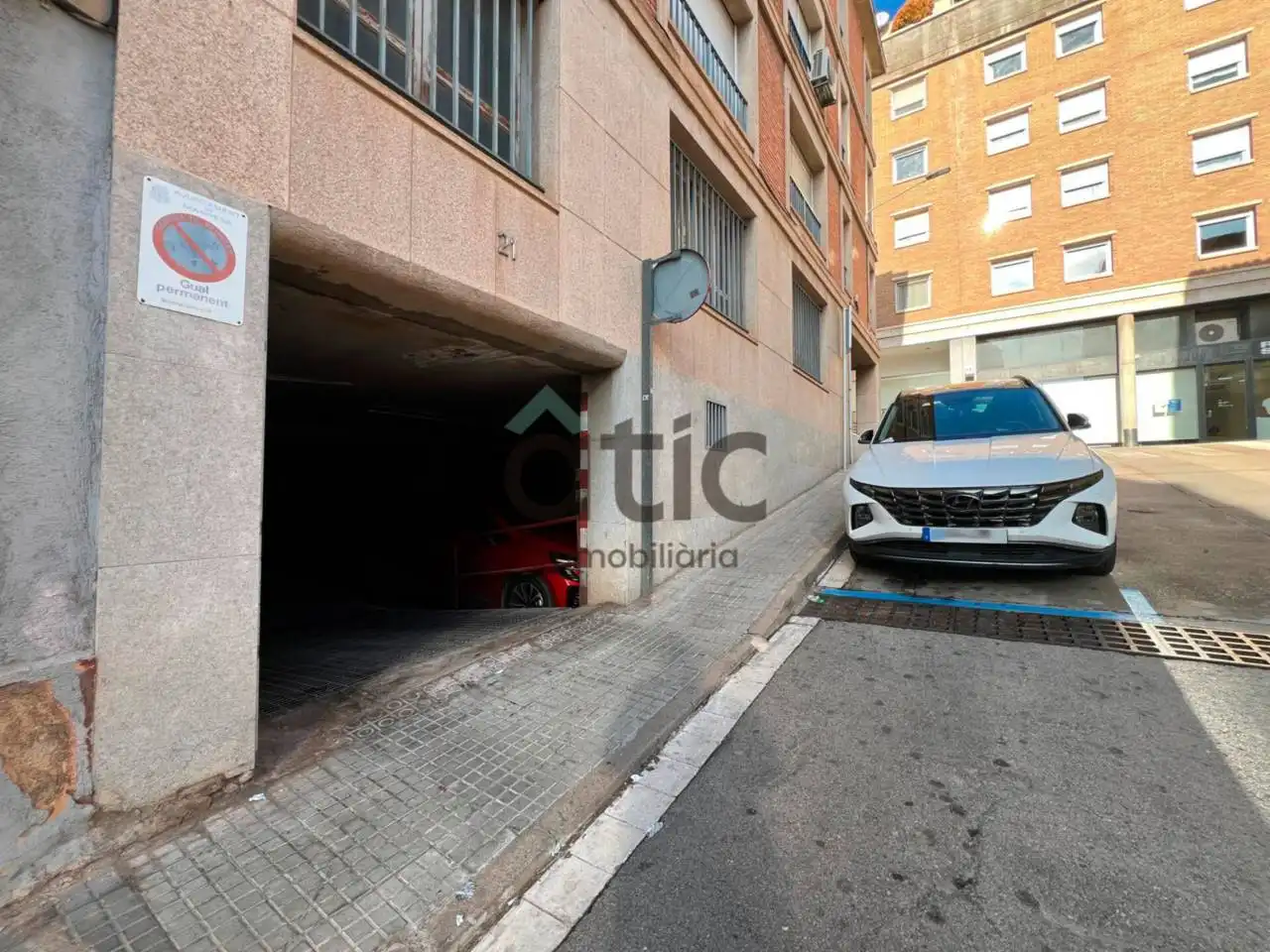 Einzelparkplatz zum Verkauf in Calle Sant Fruitós, imagen 4