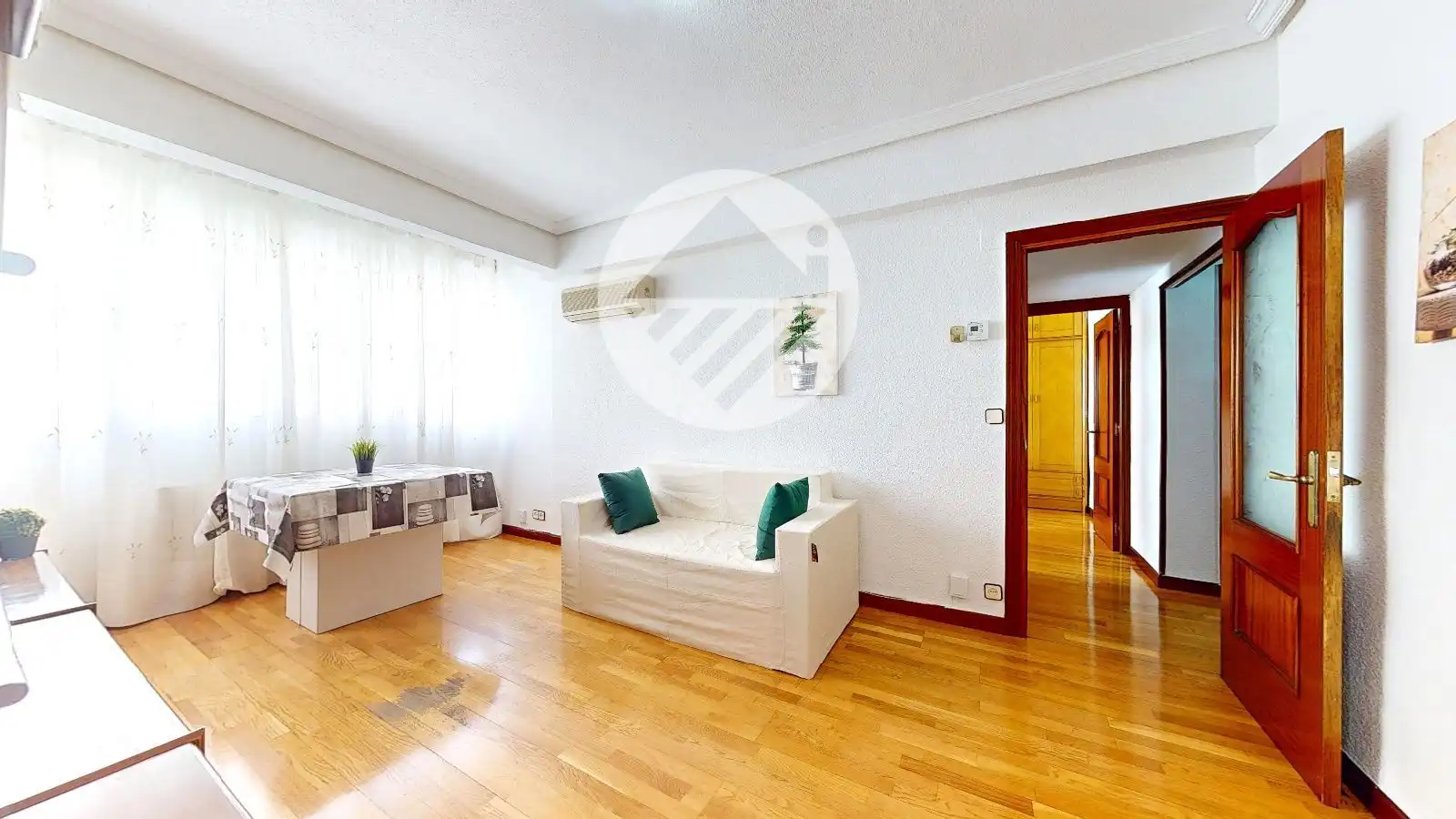 Wohnzimmer von Wohnung zum Verkauf in Madrid mit Klimaanlage und Heizung