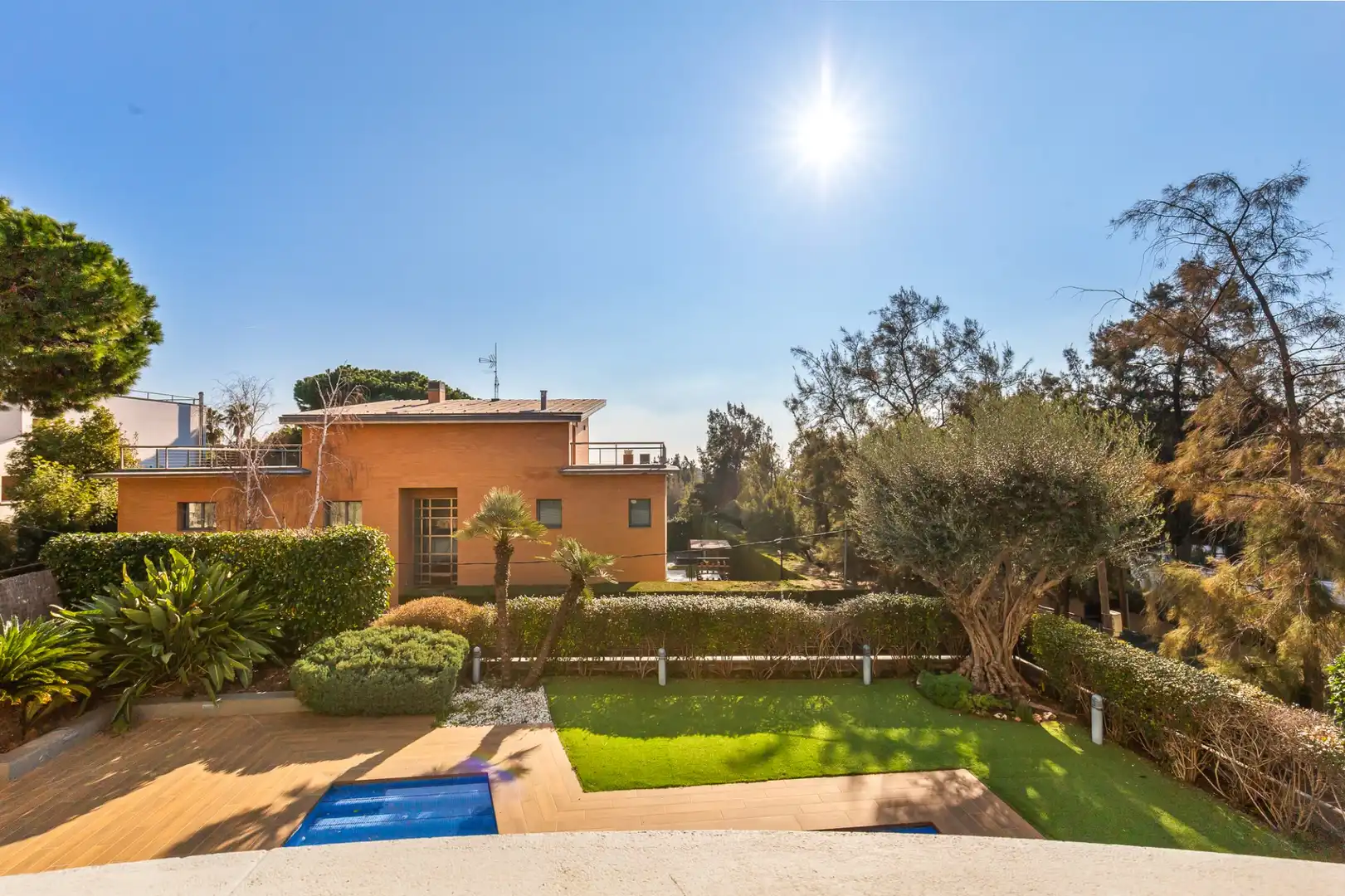 Jardí de Casa o xalet en venda en Esplugues de Llobregat amb Aire condicionat, Calefacció i Terrassa