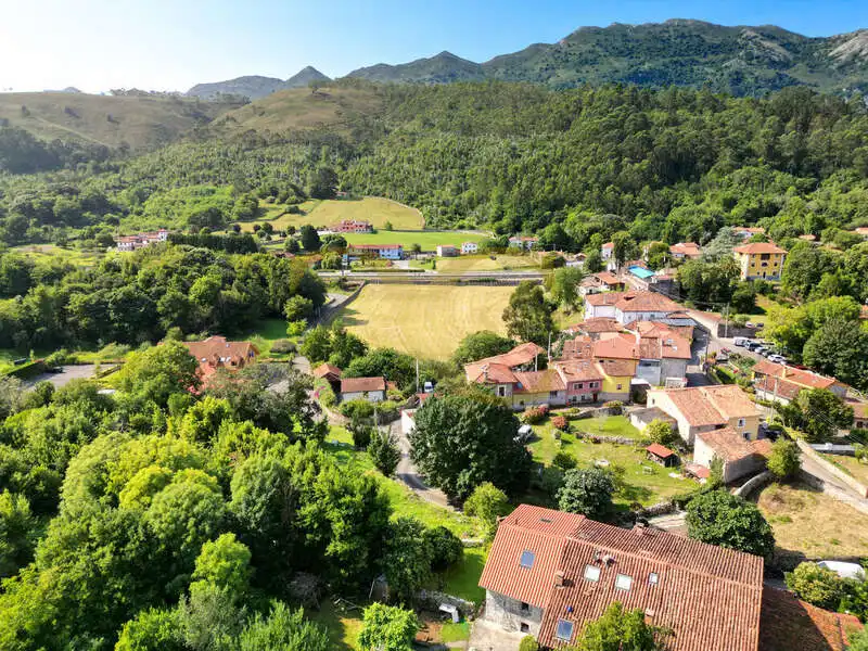 Vista exterior de Residencial en venta en Llanes