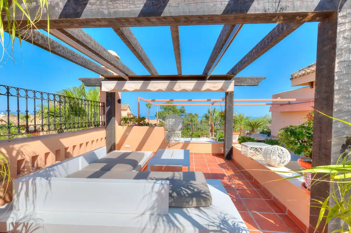 Terrasse von Maisonette zum Verkauf in Marbella mit Klimaanlage, Terrasse und Gemeinschaftspool