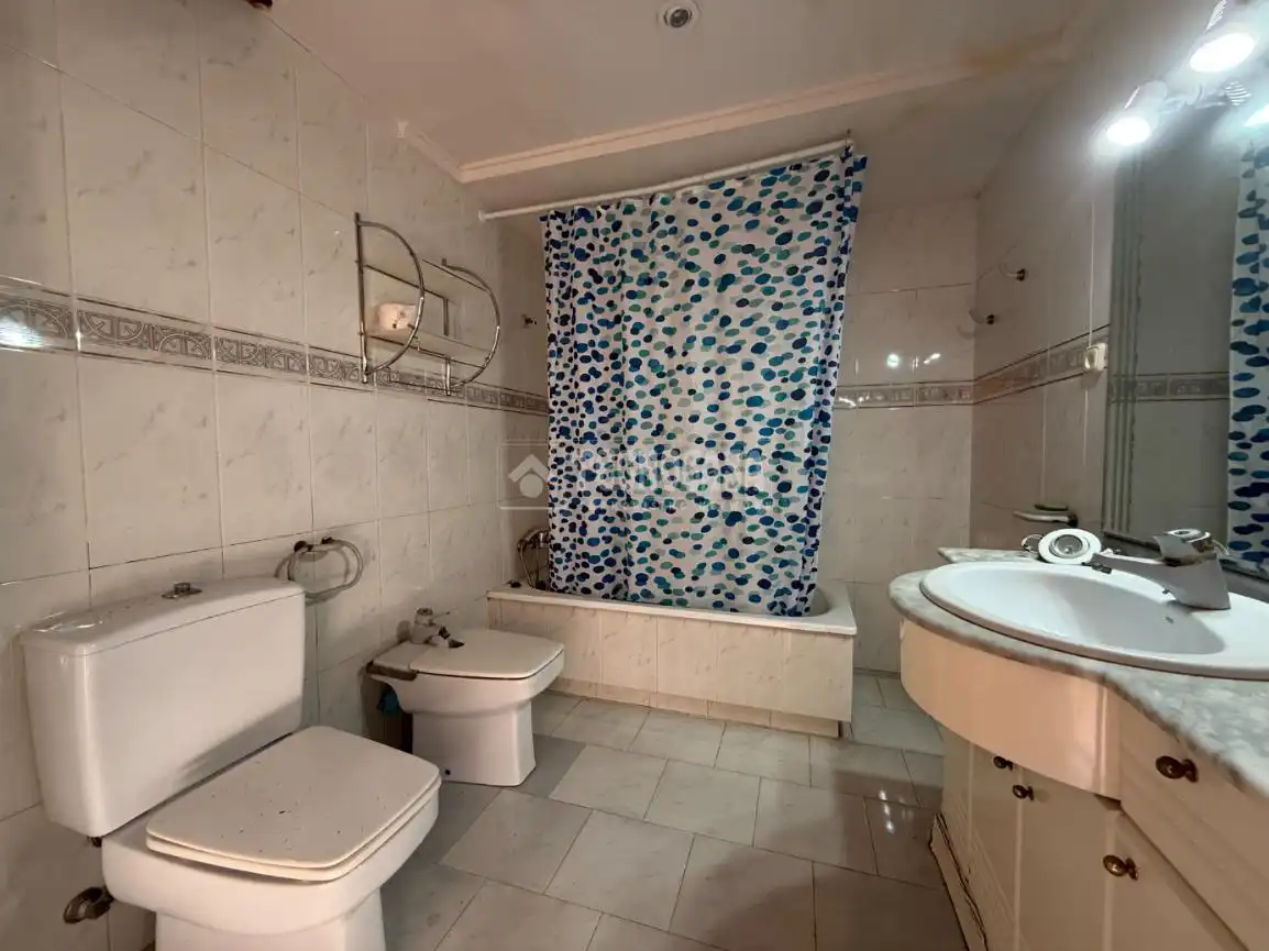Bathroom of Detached homes for sale in Valencia  with Terrace and Balcony