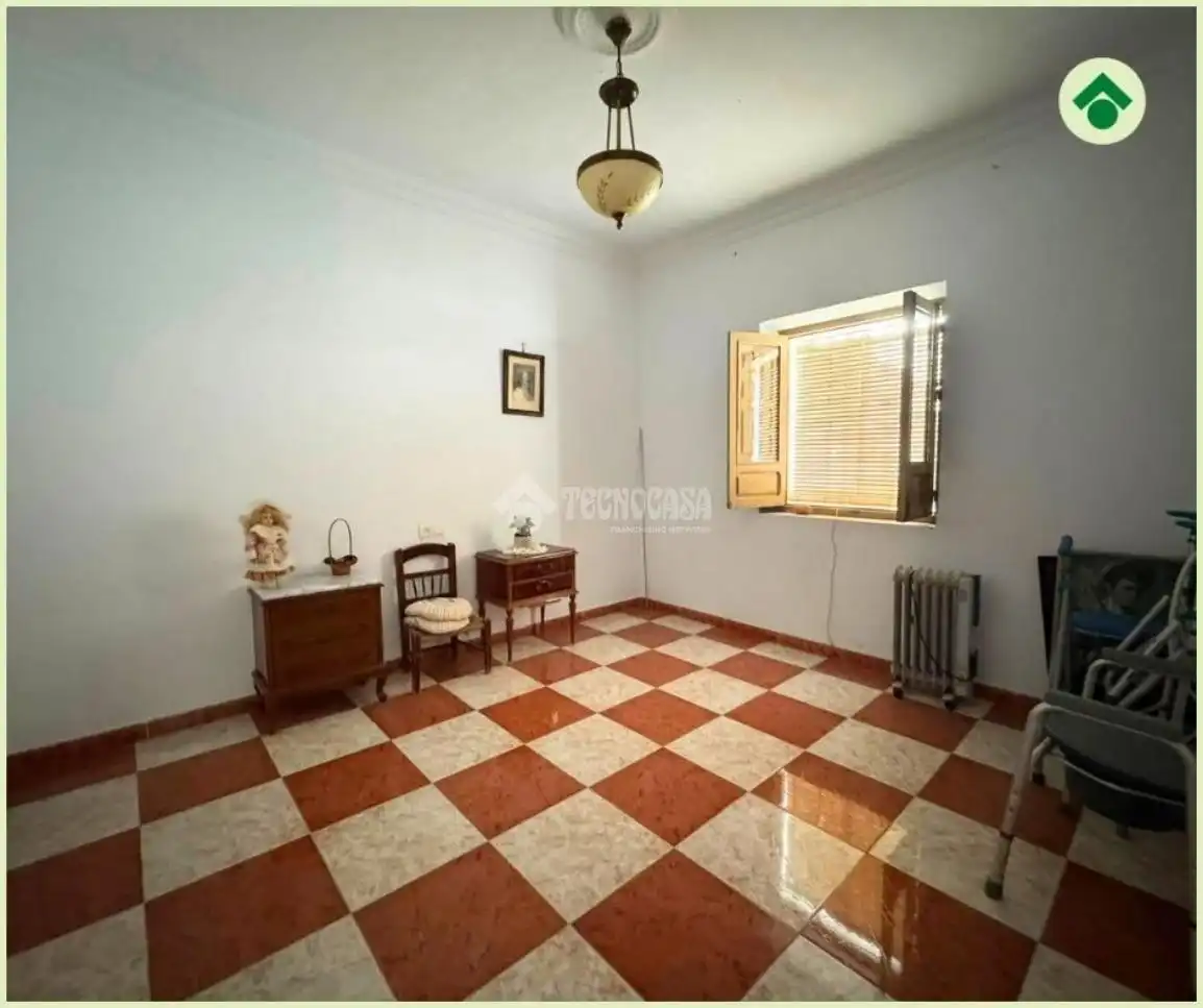Sala d'estar de Casa o xalet en venda en Las Cabezas de San Juan amb Terrassa