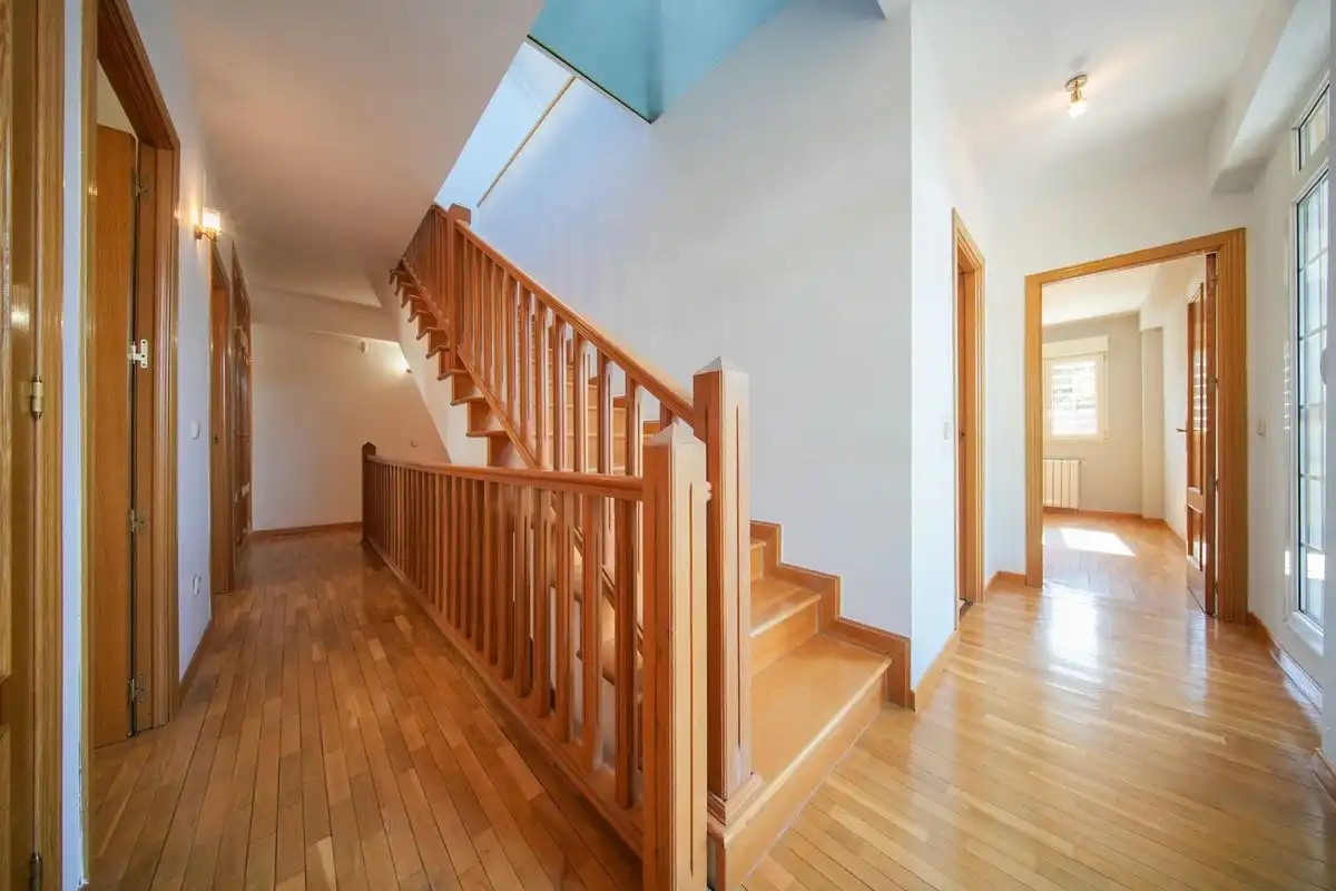 Casa adosada en venta en Pozuelo de Alarcón con Aire acondicionado, Calefacción y Jardín privado