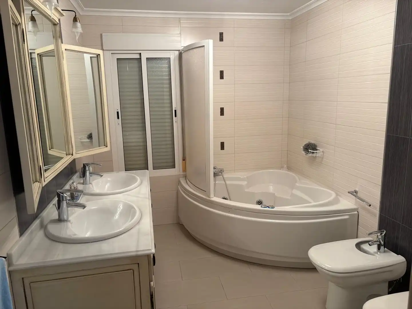 Baño de Casa o chalet en venta en Catral con Jardín privado, Piscina y Amueblado