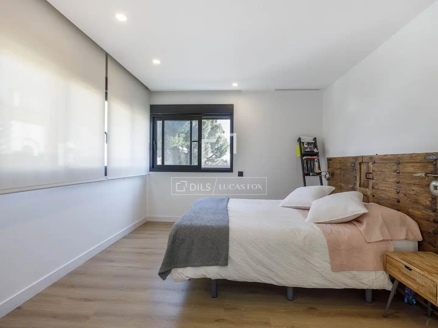 Habitación de Casa o chalet en venta en Godella con Aire acondicionado, Calefacción y Jardín privado