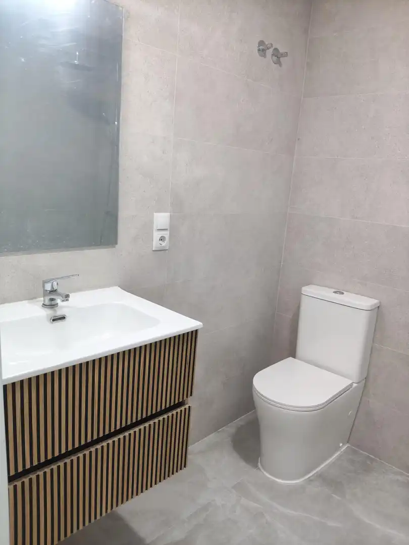 Baño de Piso en venta en Benetússer