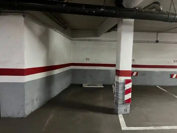 Aparcament en venda a Calle de Calatrava, imagen 2