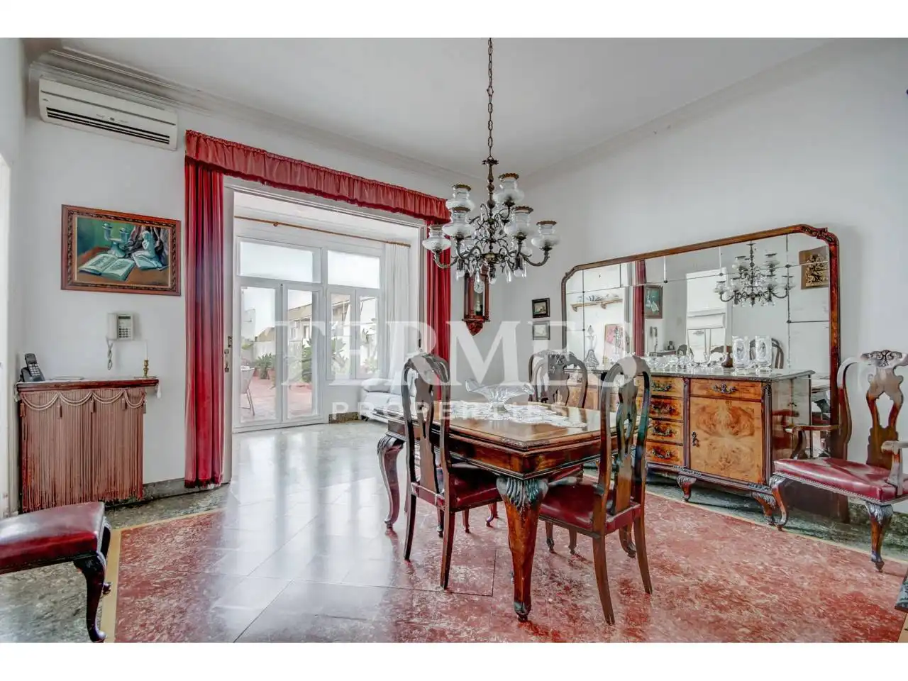 Comedor de Casa adosada en venta en Mataró con Aire acondicionado, Calefacción y Jardín privado