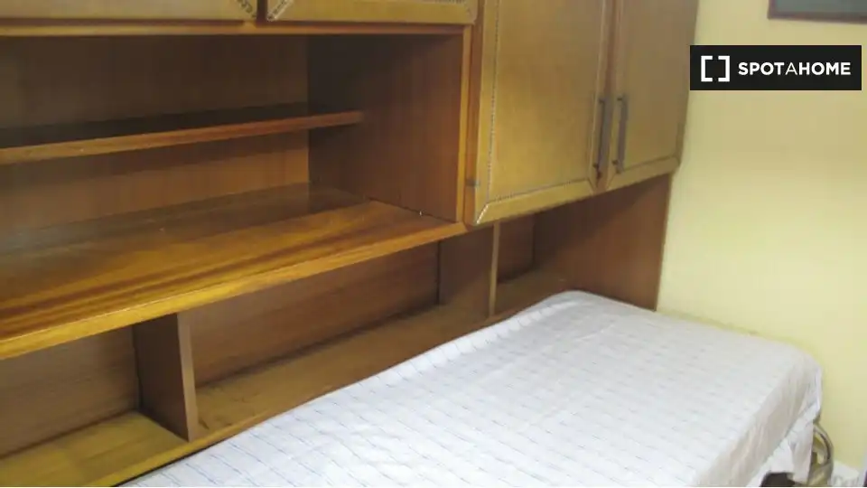 Zimmer in Pubilla Cases
