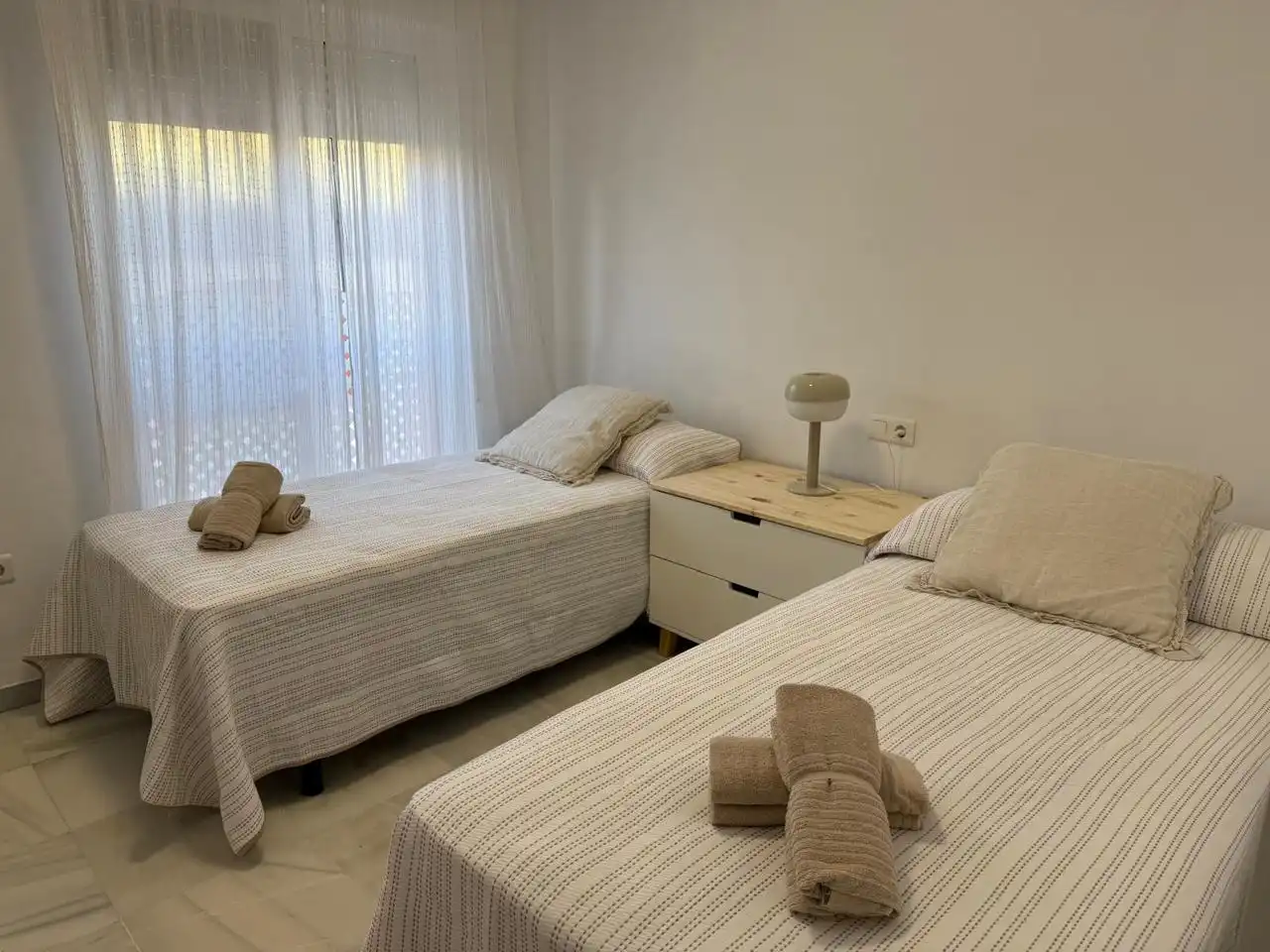 Habitación de Piso de alquiler en Sanlúcar de Barrameda con Aire acondicionado y Amueblado