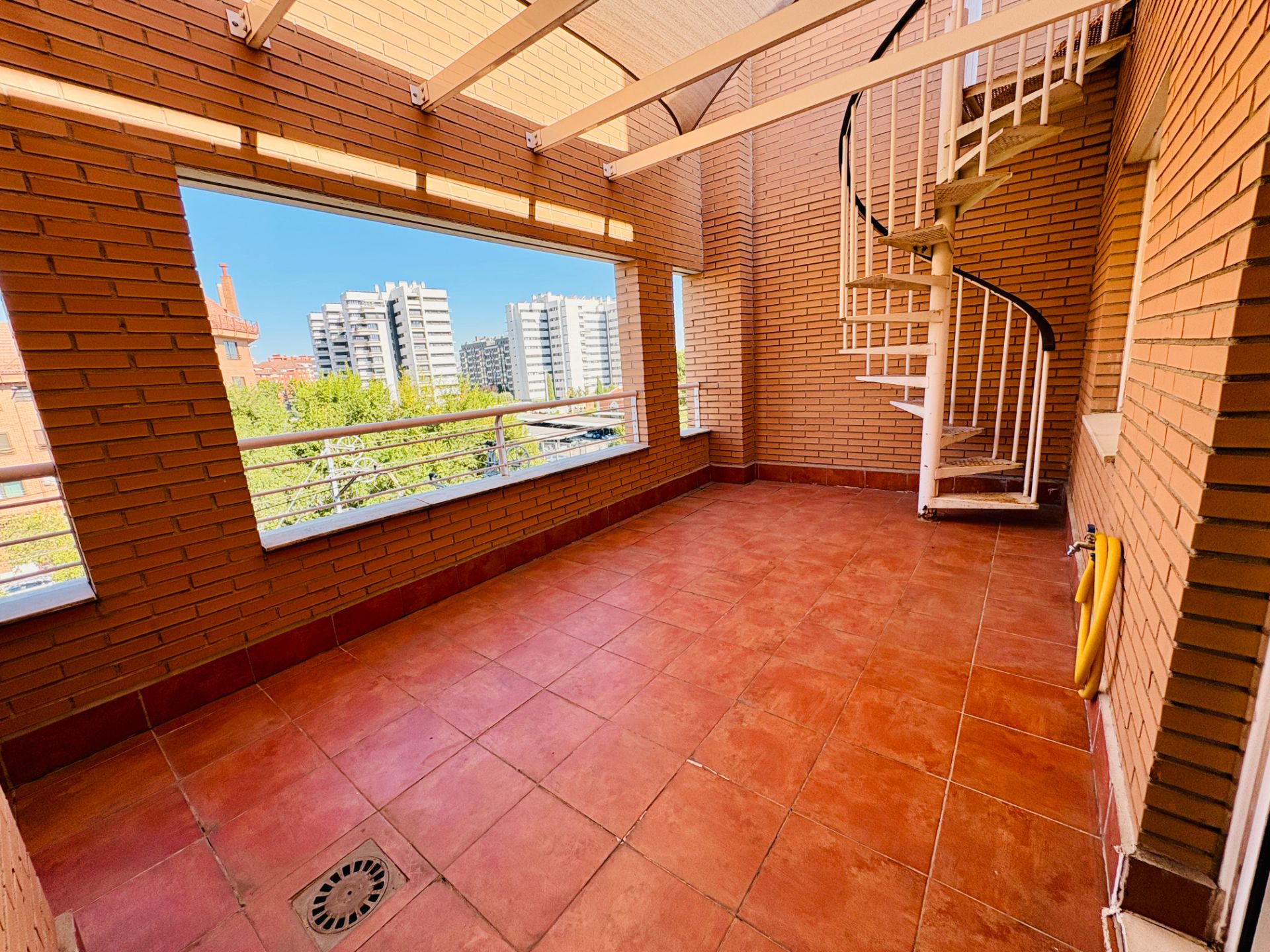 Terrace of Attic for sale in  Madrid Capital  with Air Conditioner, Heating and Parquet flooring