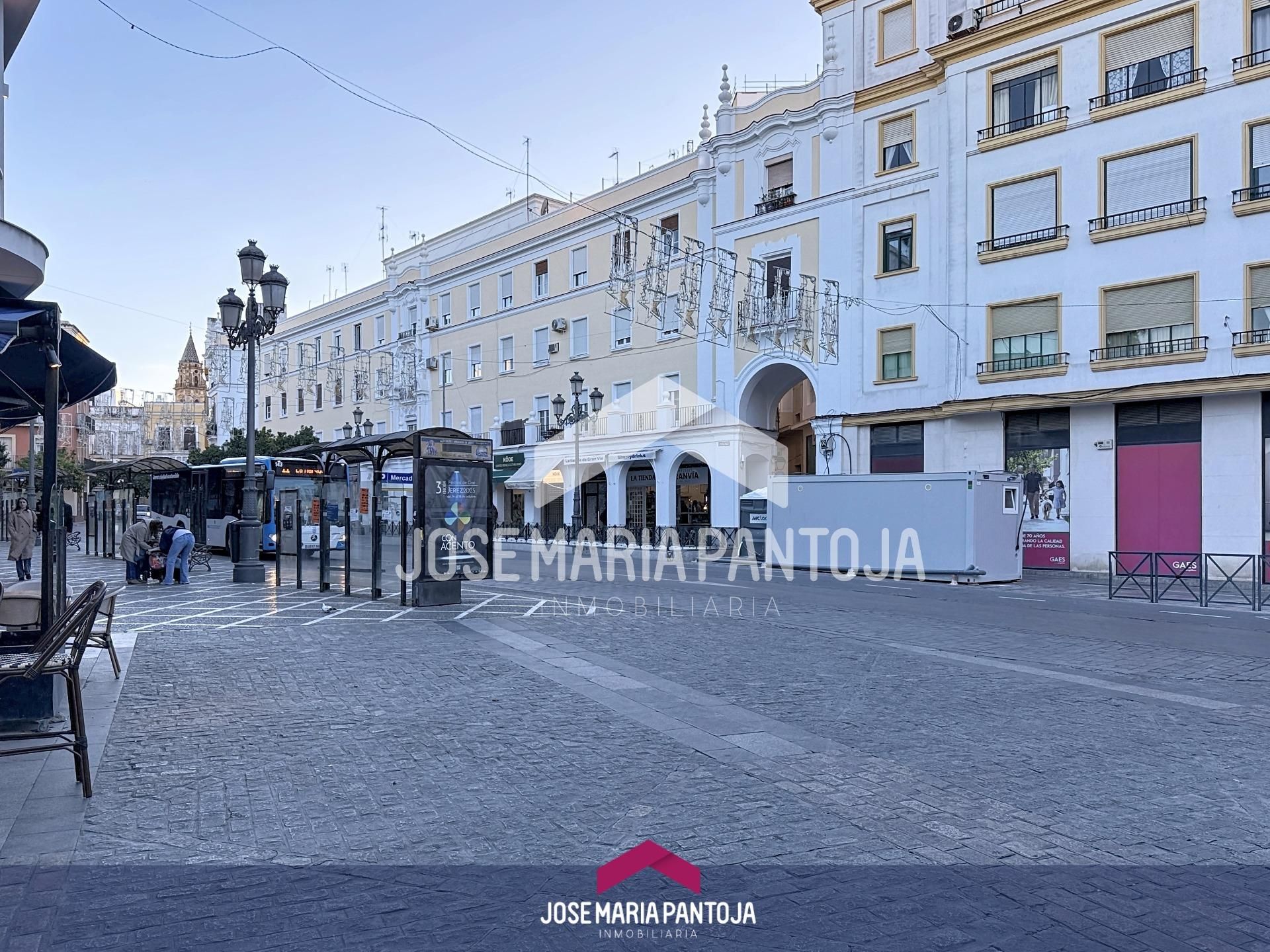 Vista exterior de Pis en venda en Jerez de la Frontera amb Traster