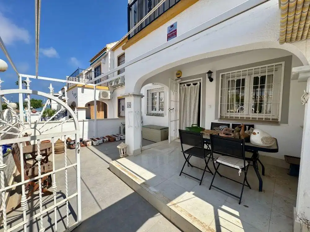 Haus zum Verkauf in Orihuela Costa