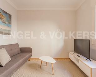 Sala d'estar de Apartament de lloguer en  Barcelona Capital amb Aire condicionat, Calefacció i Parquet