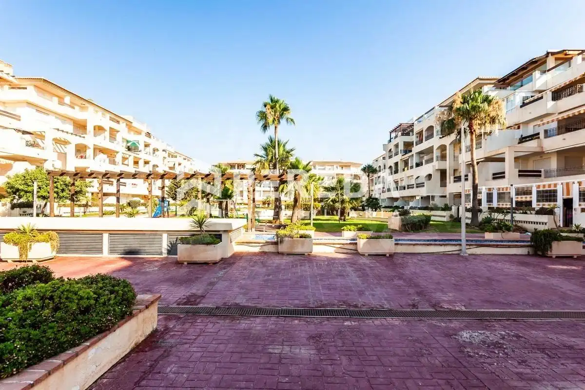 Exterior view of Apartments for sale in Roquetas de Mar  with Terrace, Furnished and Community pool