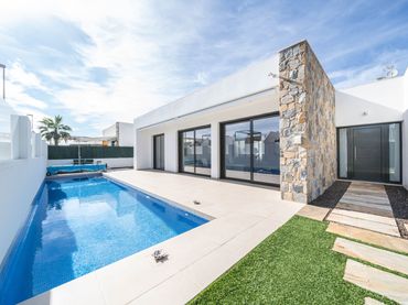 Casa amb piscina en venda a Pilar de la Horadada ciudad