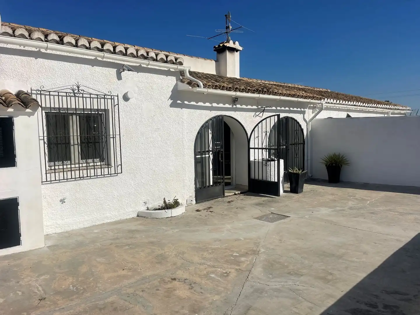 Vista exterior de Casa o xalet en venda en Benitachell / El Poble Nou de Benitatxell amb Terrassa i Traster