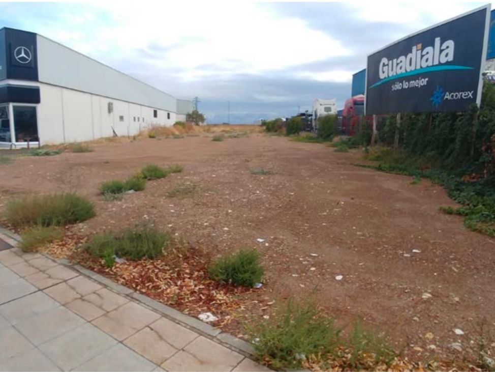 Industrial land for sale in Almendralejo