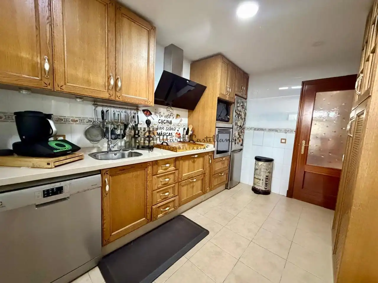 Cocina de Casa adosada en venta en Rota con Balcón