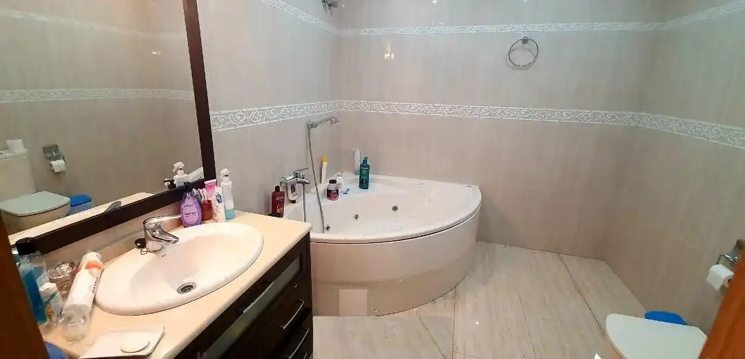 Badezimmer von Erdgeschoss zum Verkauf in Adra