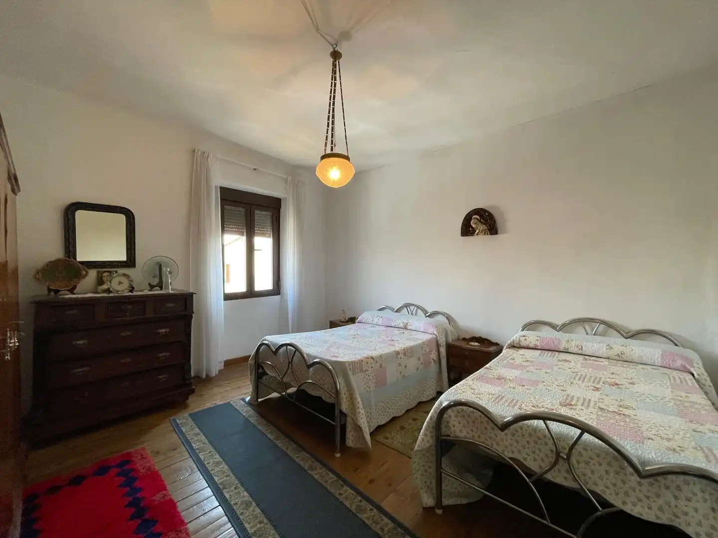 Dormitori de Finca rústica en venda en Palenzuela amb Moblat, Forn i Rentadora