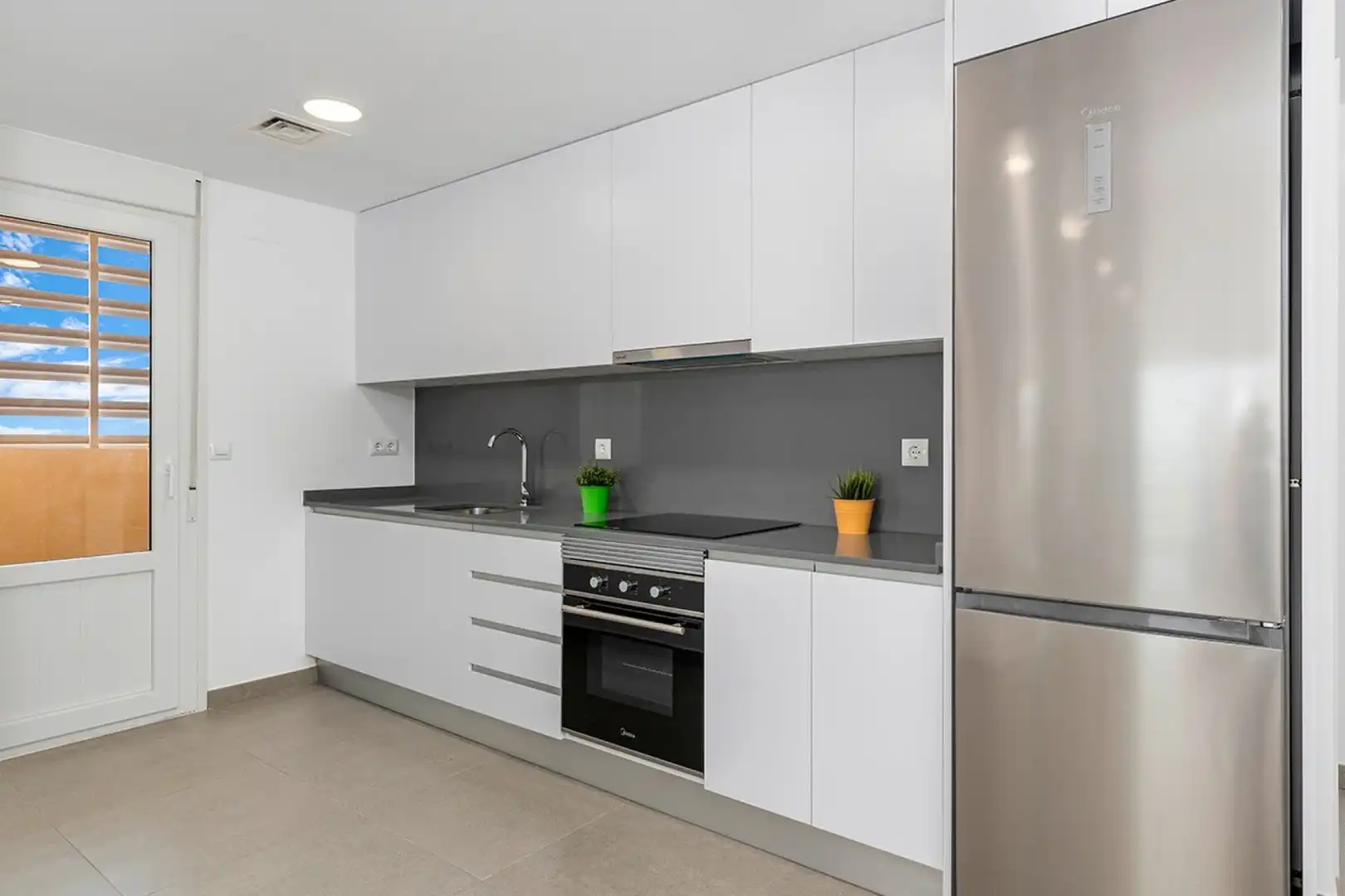 Cocina de Piso en venta en La Manga del Mar Menor con Aire acondicionado, Calefacción y Jardín privado