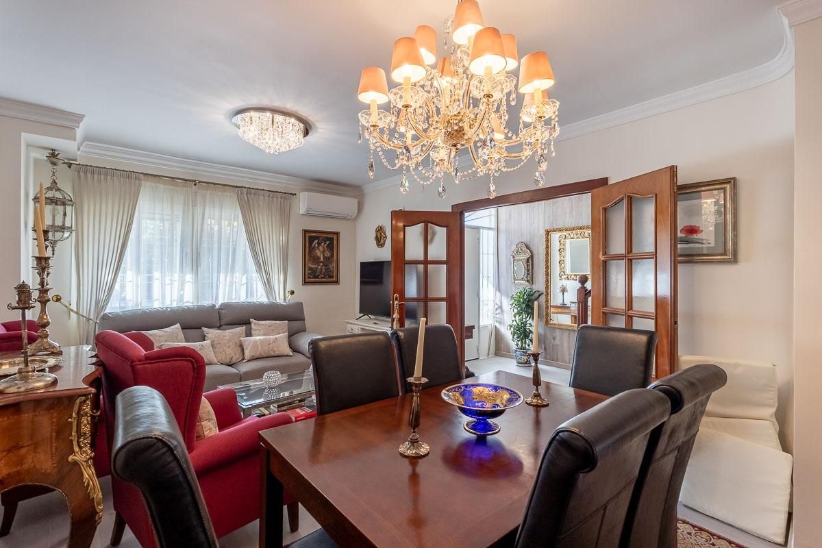 Comedor de Casa o chalet en venta en Cúllar Vega con Aire acondicionado, Terraza y Trastero