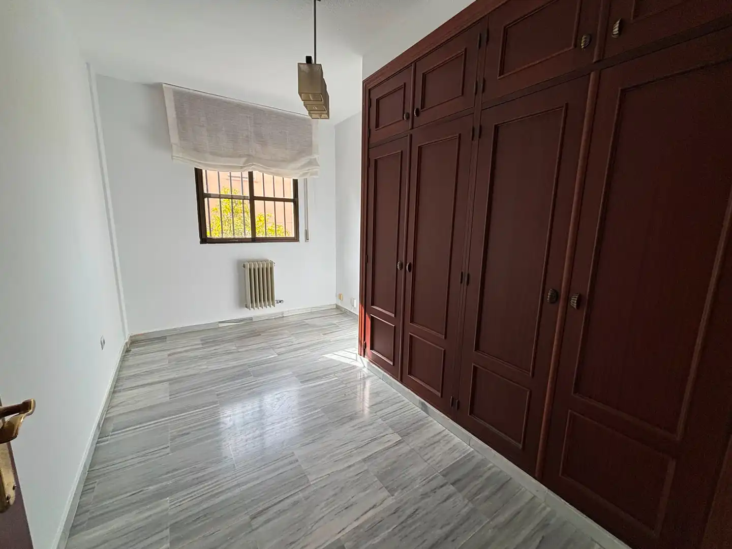 Bedroom of Flat for rent in Granada  with Air Conditioner, Heating and Washing machine
