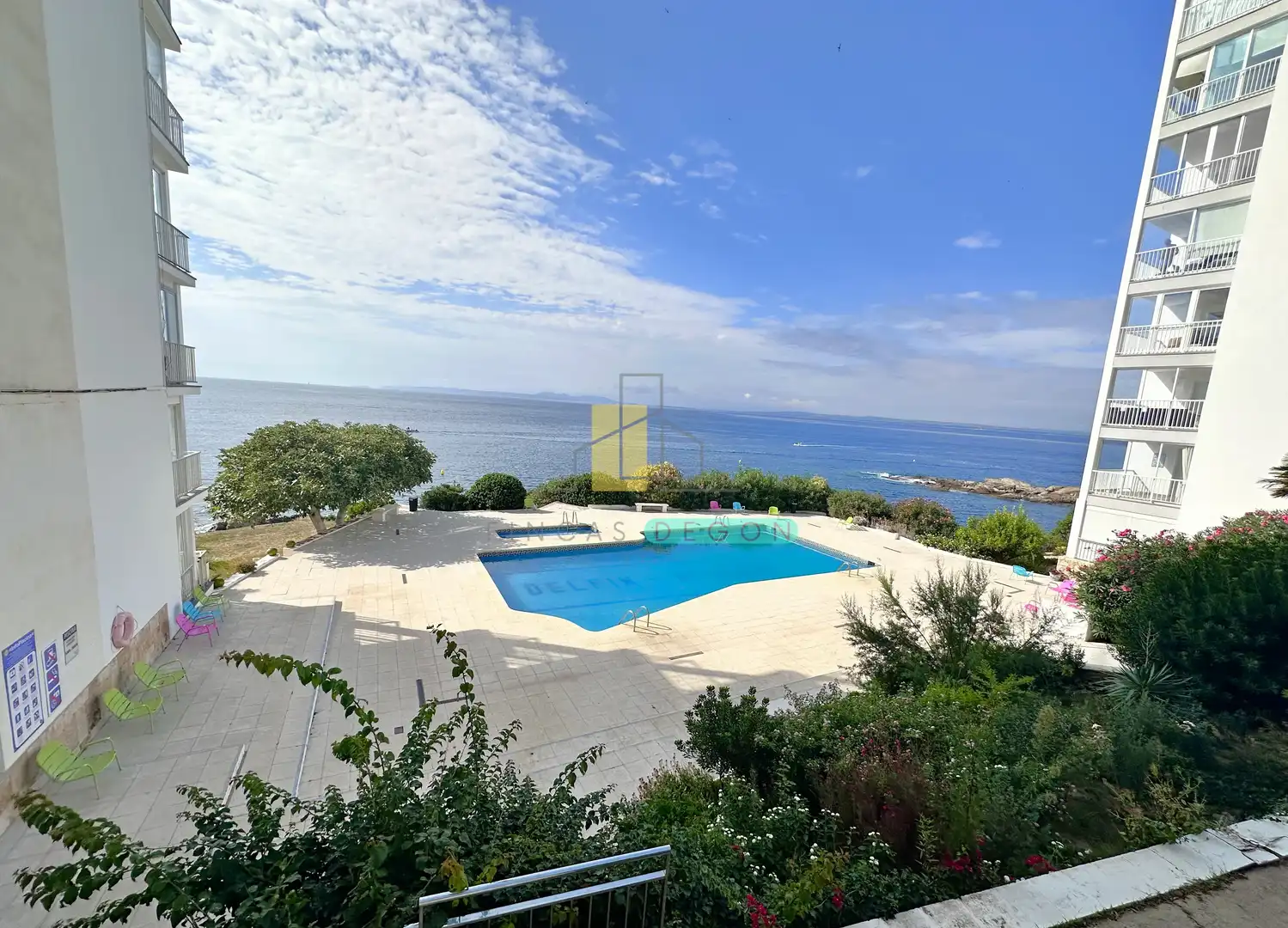 Schwimmbecken von Wohnung zum Verkauf in Roses