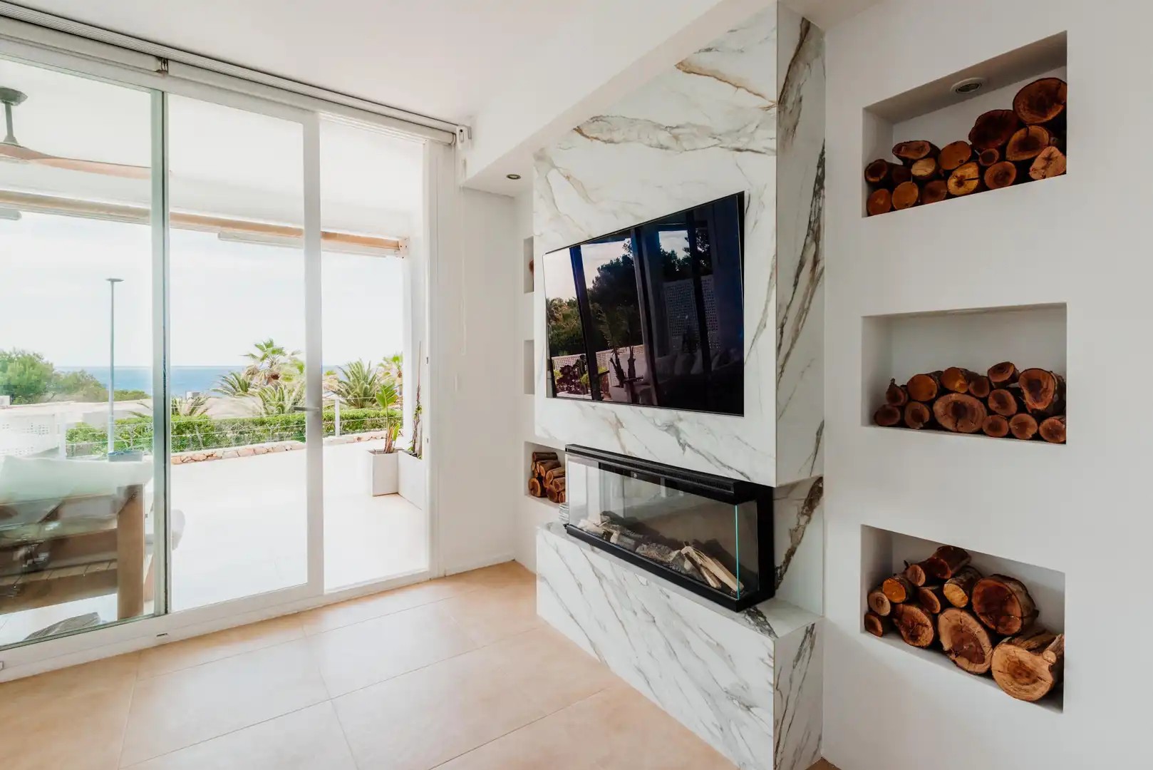 Casa aparellada amb terrassa en venda a Cala Vedella-Cala Tarida, imagen 2