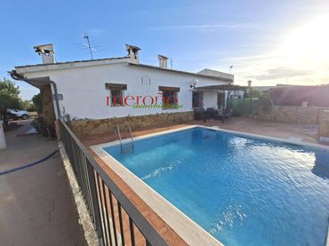 Villa con piscina in affitto a La Foia - Daimés - Asprella