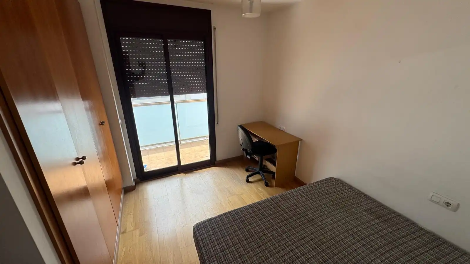 Dúplex de alquiler en Carrer Joaquim Botet i Sisó, 28, Montilivi