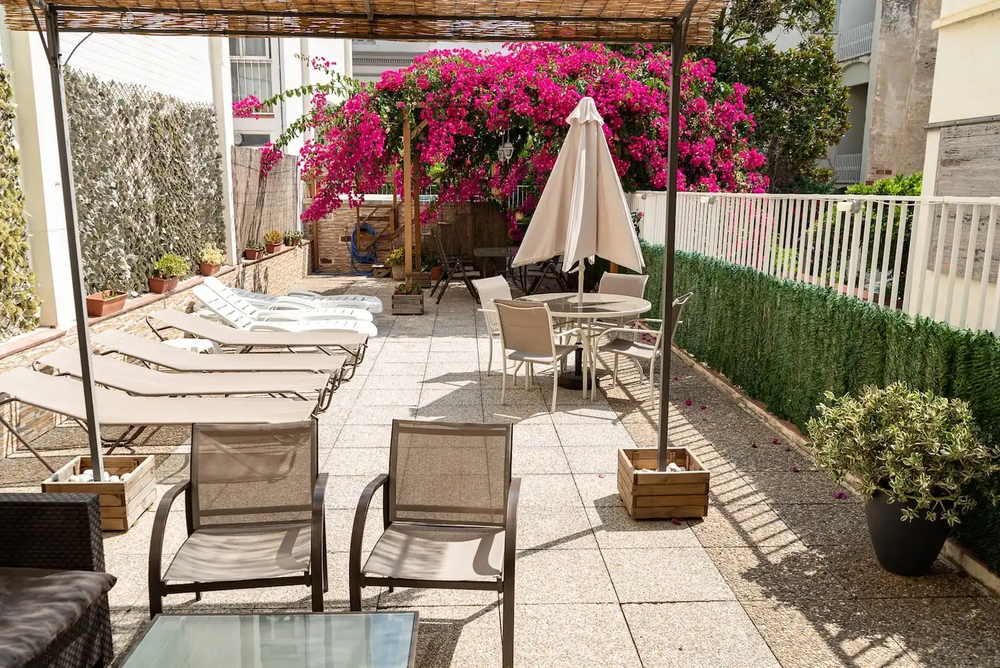 Terrassa de Casa adosada en venda en Calella amb Aire condicionat, Calefacció i Jardí privat